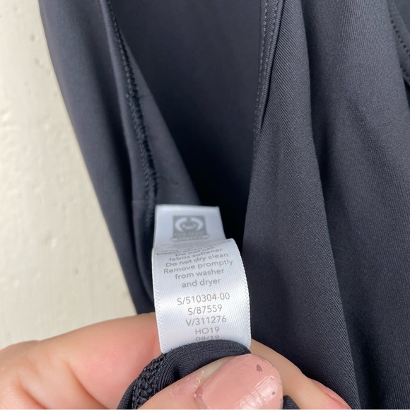 Athleta Lightning Tank in Supersonic Black Small - Picture 7 of 7